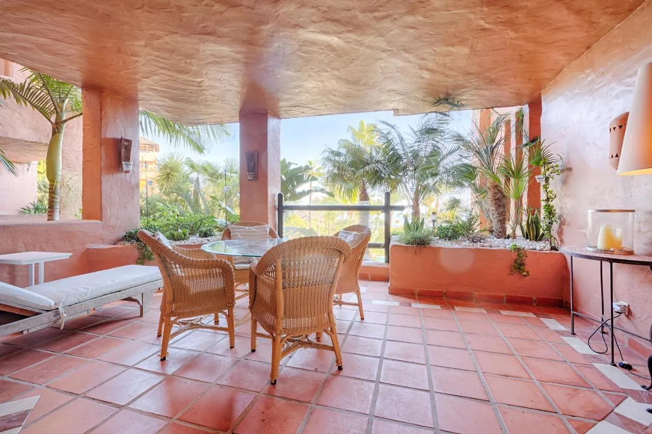 Bahia Beach Apartments Estepona