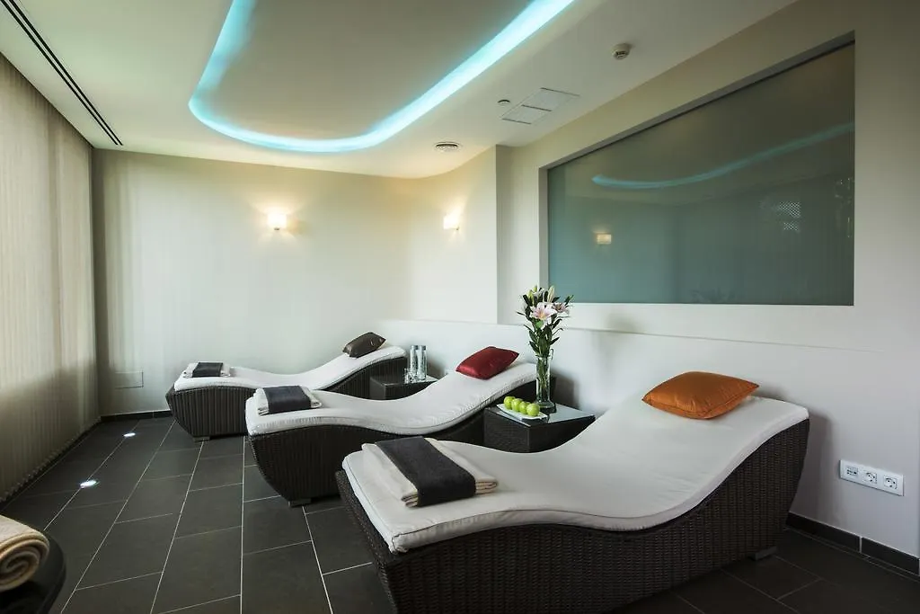Bahia Beach Apartments Estepona