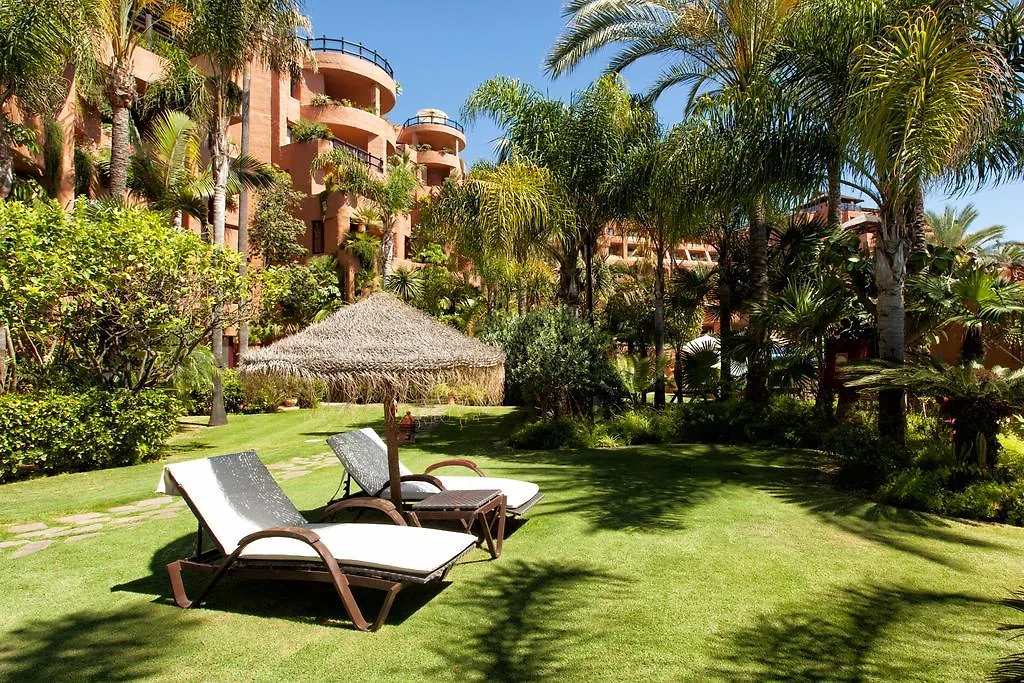 Bahia Beach Apartments Estepona